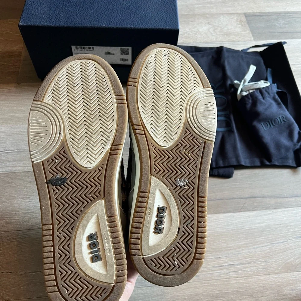 DIOR B27 Sneakers - Picture 9 of 11